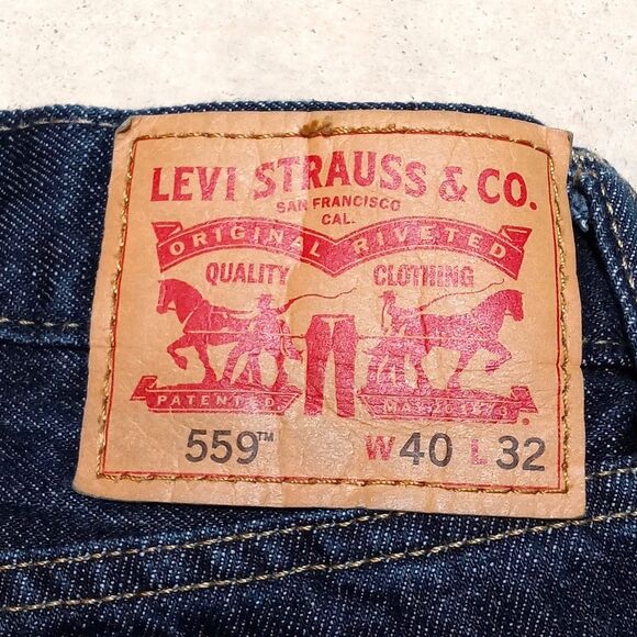 Levi's 559 Jeans Fits 40x30 Blue Denim Relaxed Straight Dark Wash - Picture 3 of 10